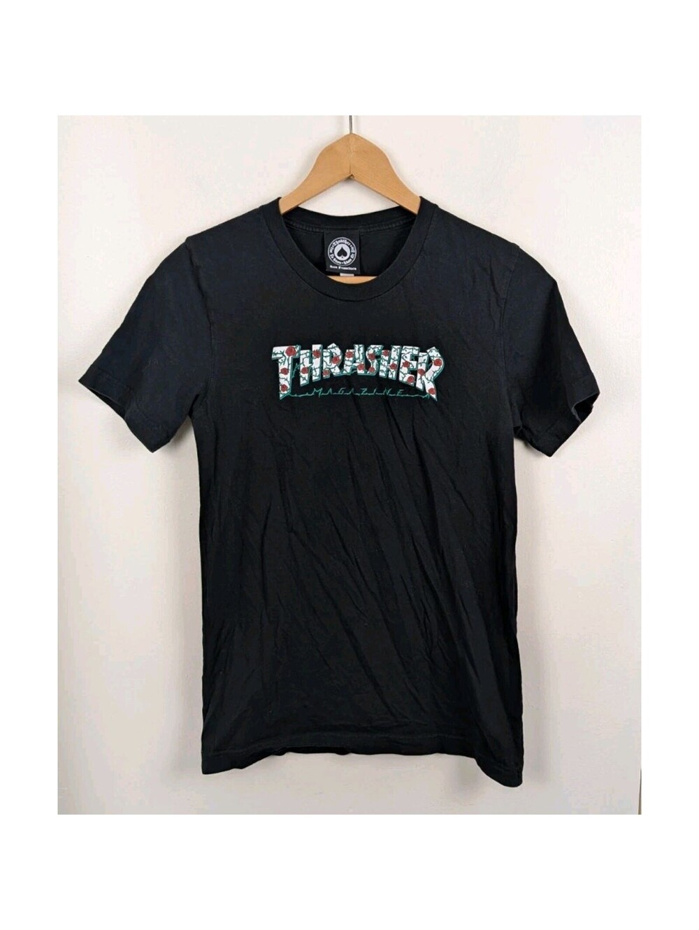 Thrasher Women's Small Black Shirt White Red Roses Tshirt S Skateboarding